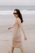 Load image into Gallery viewer, Bandwagon Sunglasses in Black Tort