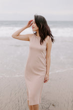 Load image into Gallery viewer, The Saylor Midi Dress