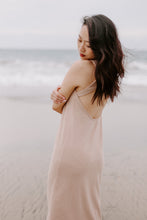 Load image into Gallery viewer, The Saylor Midi Dress