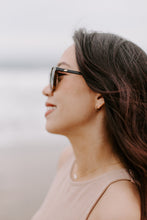 Load image into Gallery viewer, Bandwagon Sunglasses in Black Tort