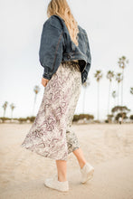 Load image into Gallery viewer, Snake Print Midi Skirt