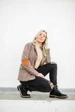 Load image into Gallery viewer, Sleeveless Turtleneck Top