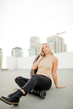 Load image into Gallery viewer, Sleeveless Turtleneck Top