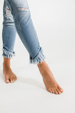 Load image into Gallery viewer, Ocean Beach Distressed Skinny Jeans