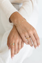 Load image into Gallery viewer, Hadlee Chain Bracelet