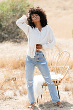 Load image into Gallery viewer, High Waisted Light Wash Denim Jeans