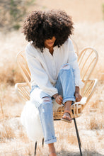 Load image into Gallery viewer, High Waisted Light Wash Denim Jeans