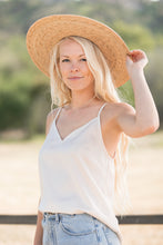 Load image into Gallery viewer, Pop of Lace Cami