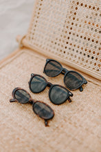Load image into Gallery viewer, Bandwagon Sunglasses in Black Tort

