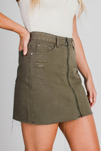 Load image into Gallery viewer, Take Me To Europe Skirt
