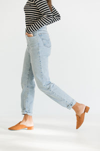 Into the City Camel Mules