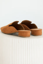 Load image into Gallery viewer, Into the City Camel Mules
